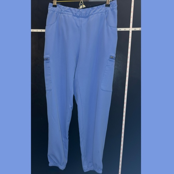 FIGS Women’s Limited Edition Scrub Pants - Picture 3 of 12